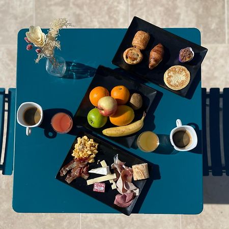 Le Roxane Hotel Saint-Laurent-des-Vignes Екстериор снимка