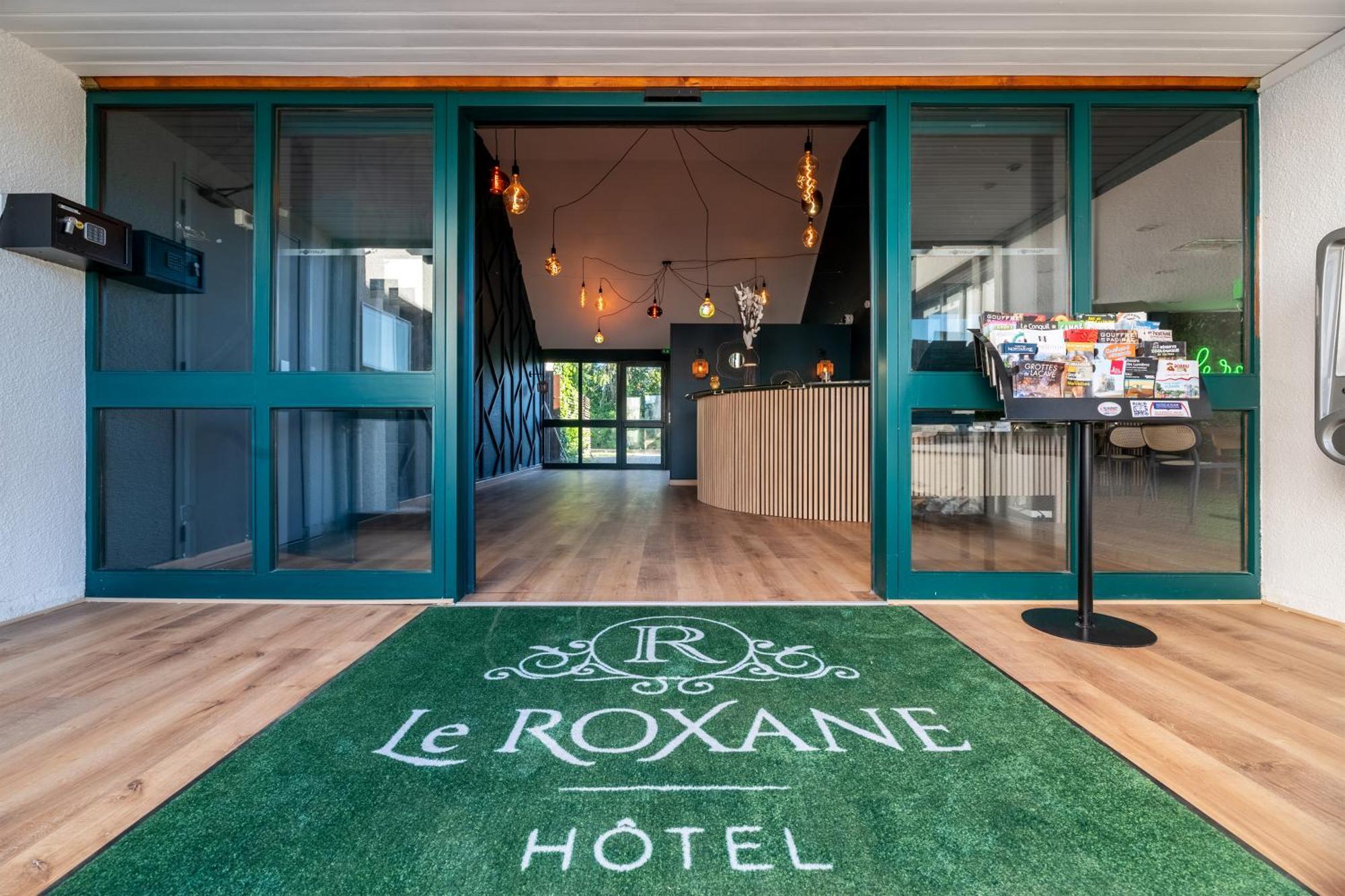 Le Roxane Hotel Saint-Laurent-des-Vignes Екстериор снимка